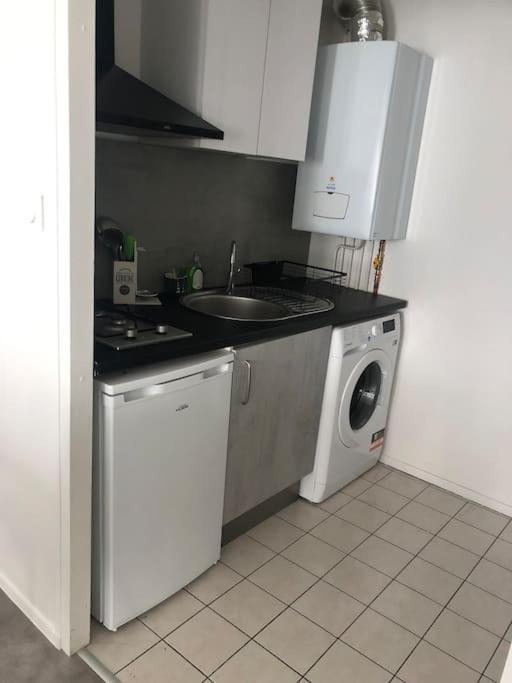 Superbe Appartement En Plein Centre Ville. 라로츠수르욘 외부 사진
