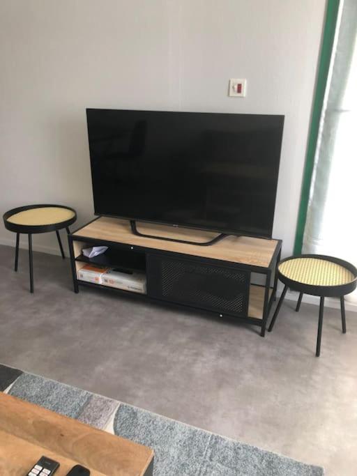 Superbe Appartement En Plein Centre Ville. 라로츠수르욘 외부 사진